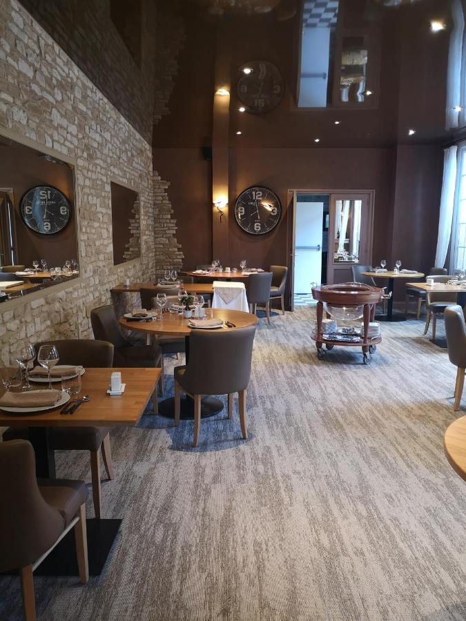 Logis Hôtel-Restaurant Les Airelles Neufchâtel-en-Bray Extérieur photo